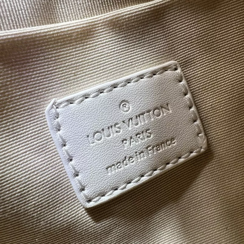 SportInspired 704 Louis Vuitton AAA Quality Handbags For Women - Image 7