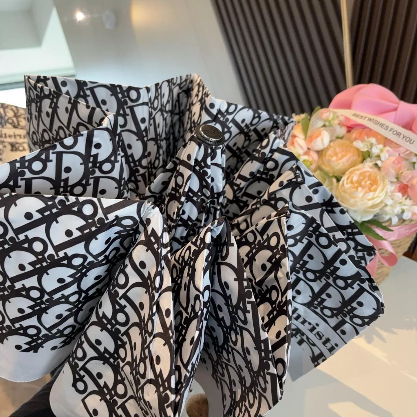 Stylish 539 Christian Dior Umbrellas - Image 7