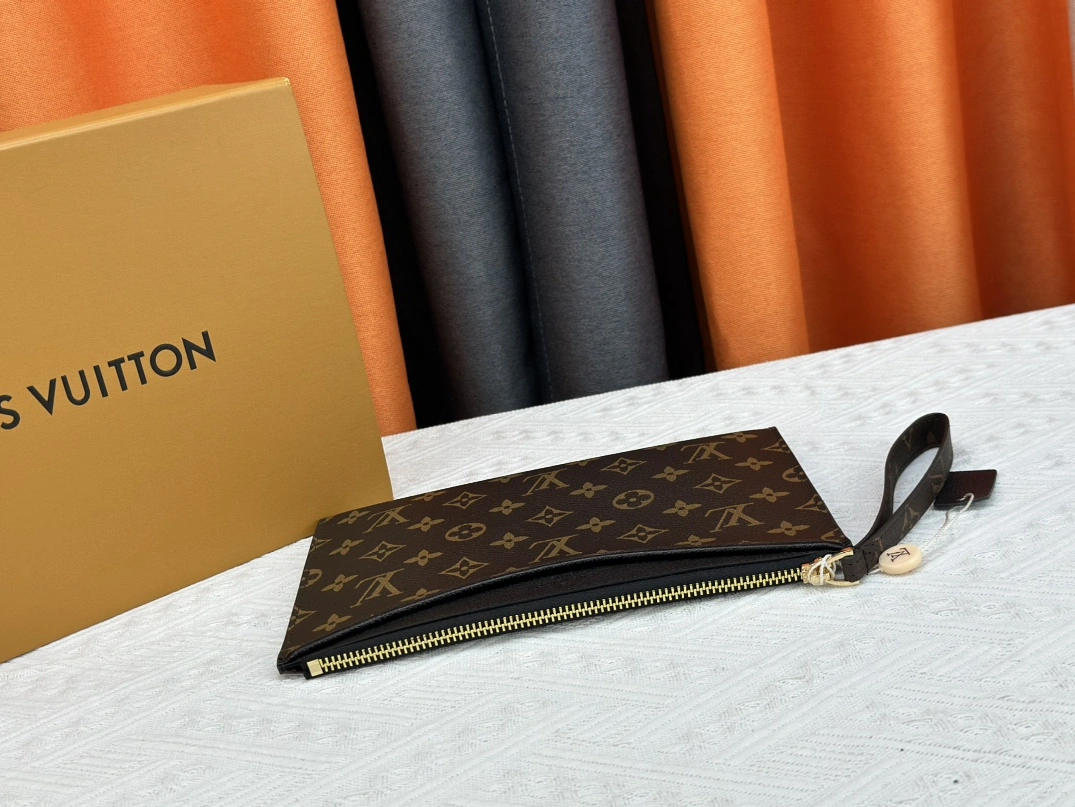 Timeless 8064 Louis Vuitton LV Wallets - Image 5