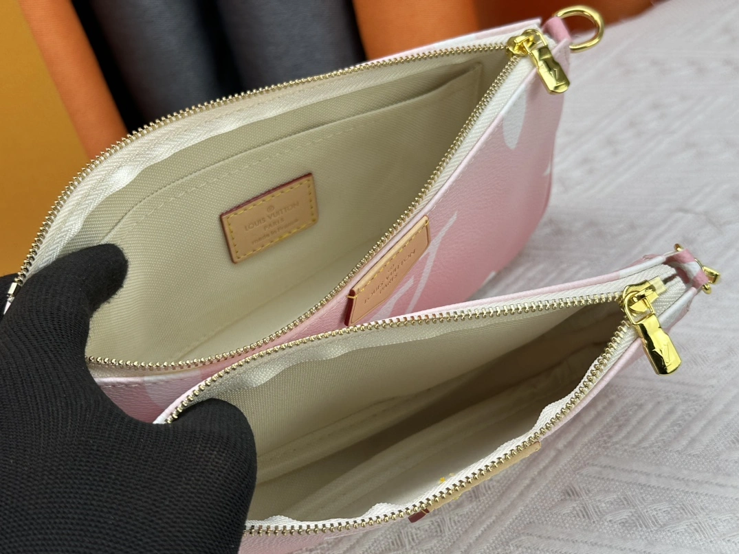 Timeless 8842 Louis Vuitton AAA Quality Messenger Bags For Women - Image 8