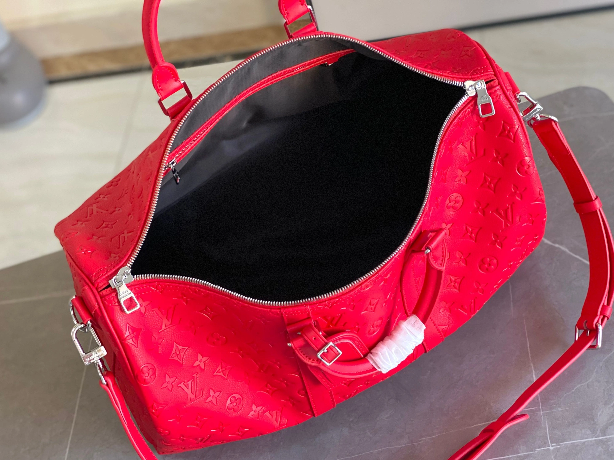 Trendsetting 3010 Louis Vuitton Travel Bags - Image 8