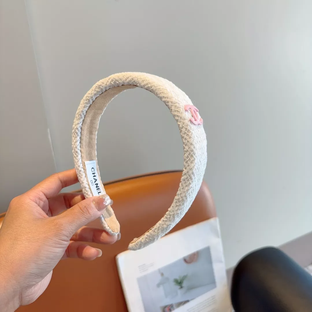 Trendsetting 4300 Chanel Headband For Women