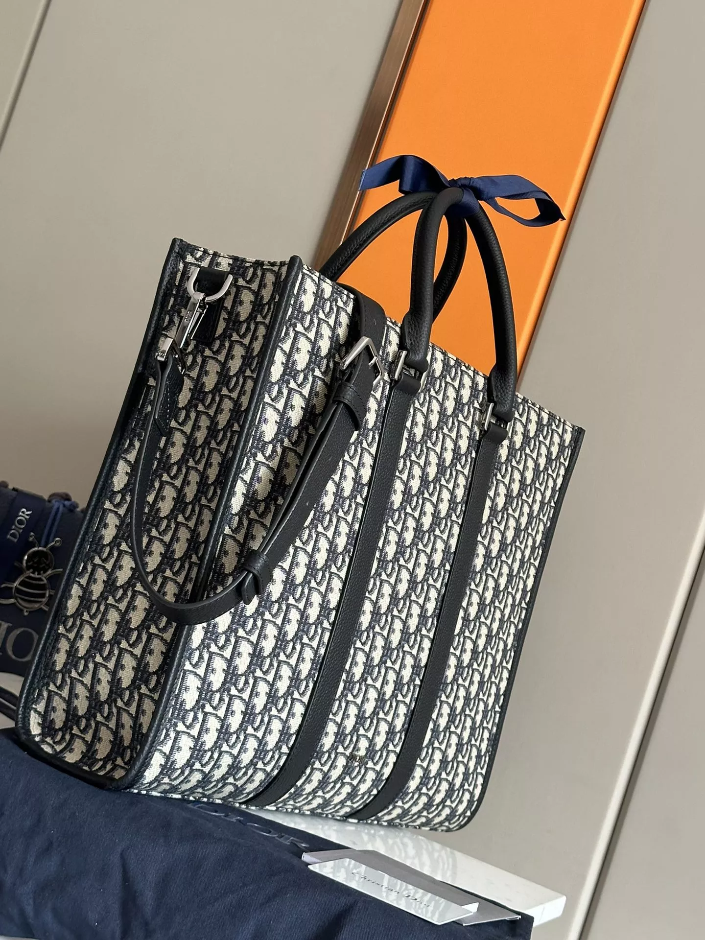 Trendsetting 5546 Christian Dior AAA Man Handbags