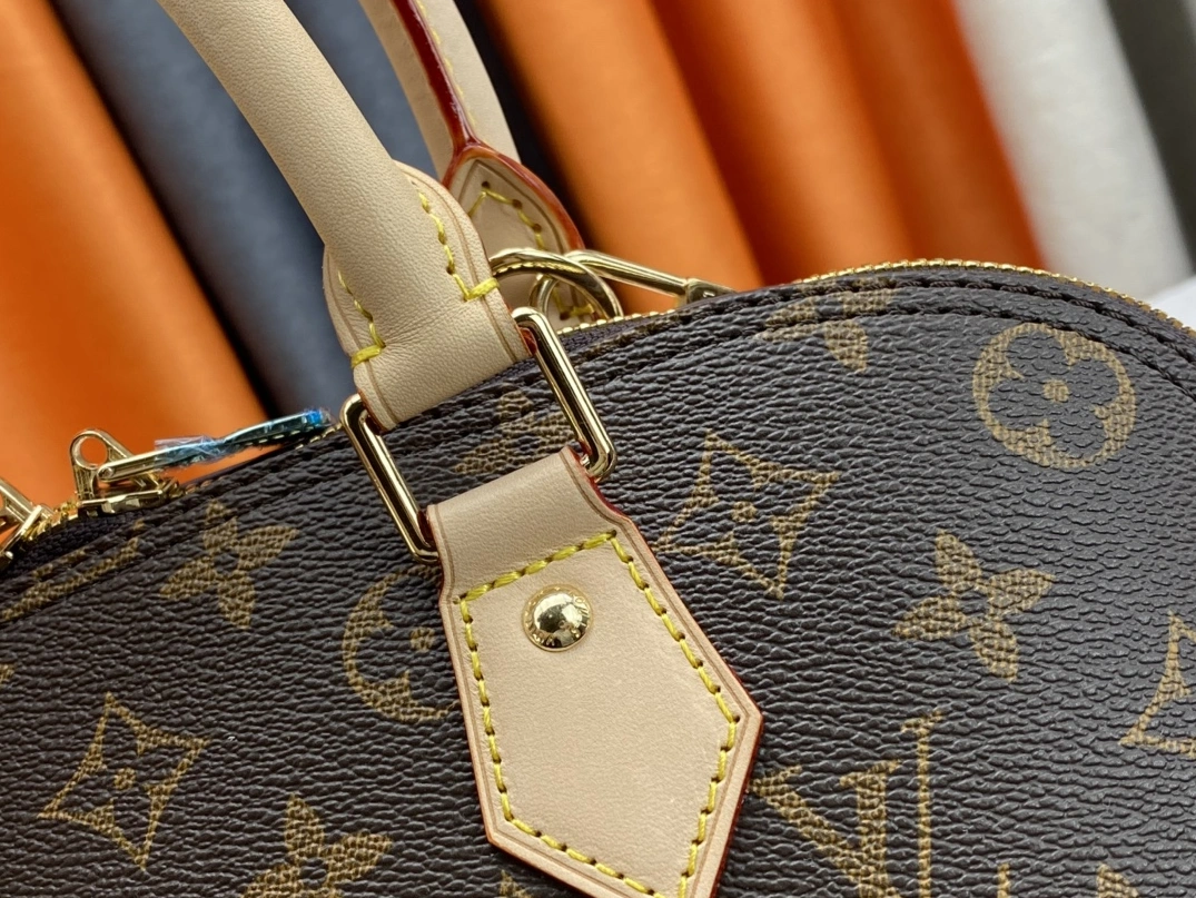 Trendsetting 831 Louis Vuitton AAA Quality Handbags For Women - Image 6