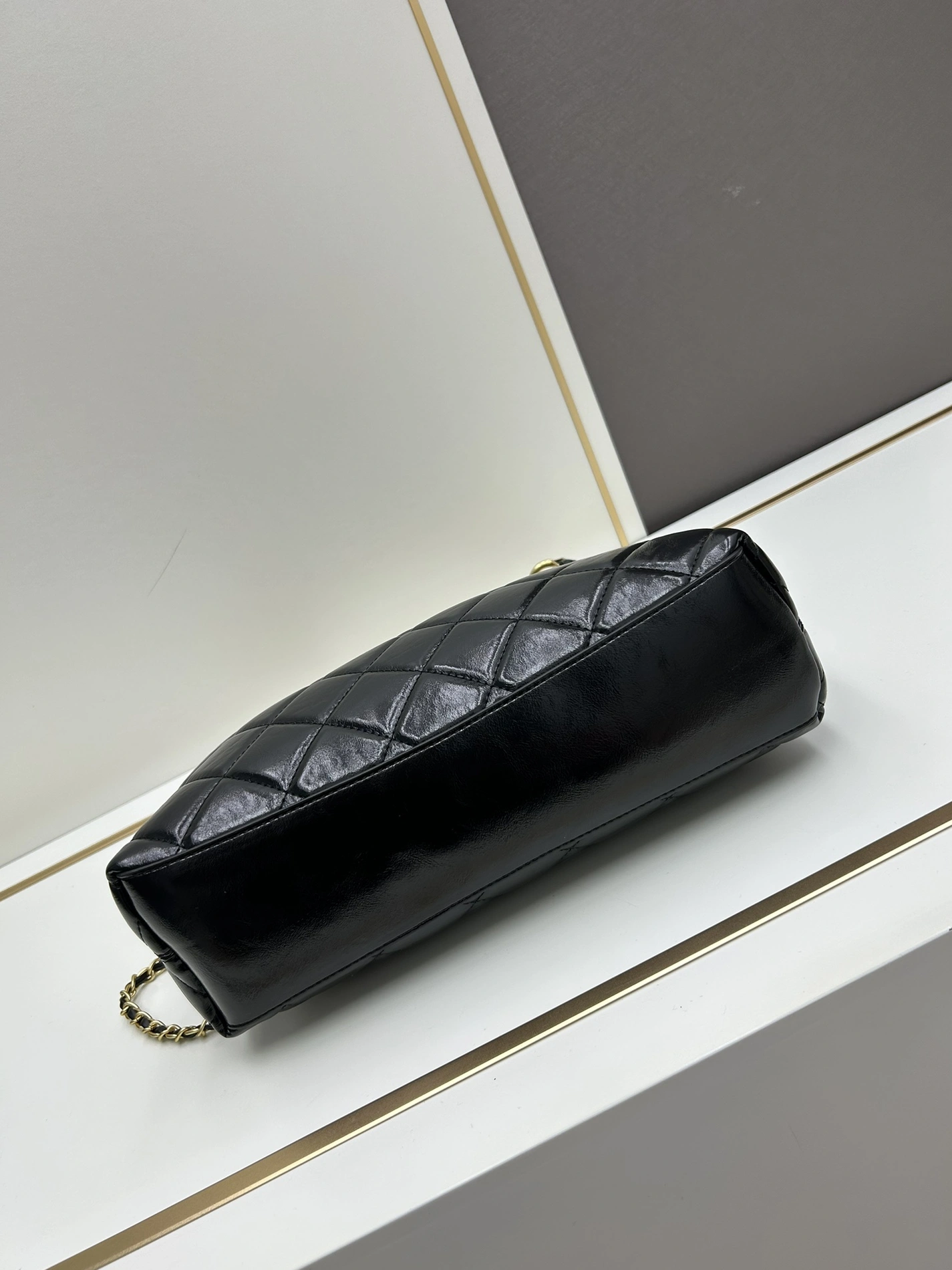 Trendy 396 Chanel AAA Quality Shoulder Bags For Women - Image 5