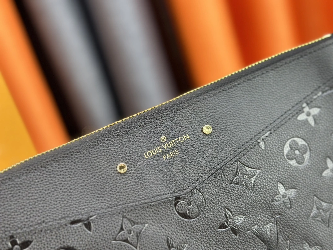 UrbanStyle 6437 Louis Vuitton LV Wallets For Unisex - Image 5