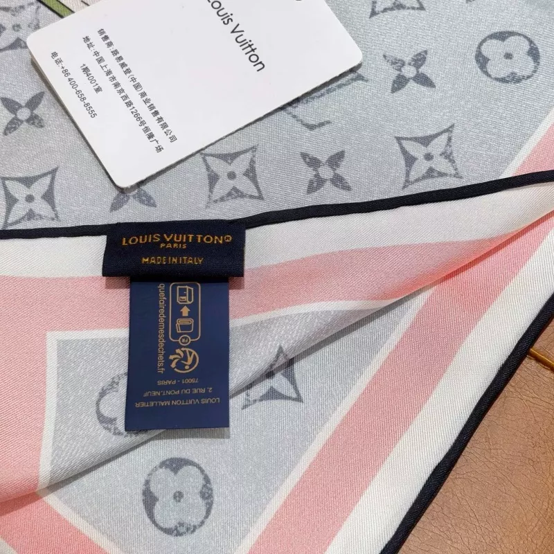 Vibrant 3249 Louis Vuitton Silk Squares - Image 5