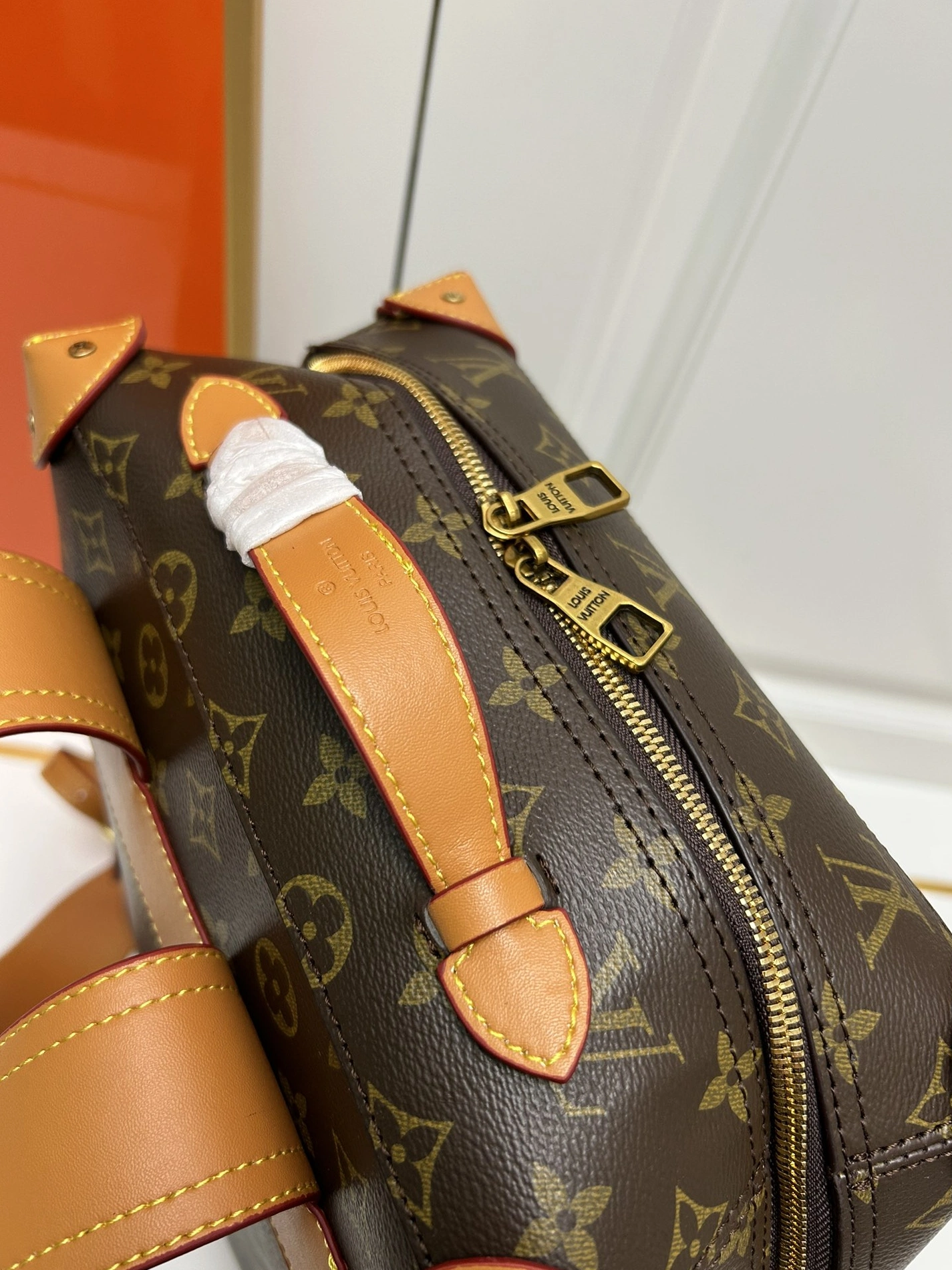 Vibrant 3688 Louis Vuitton AAA Quality Backpacks For Unisex - Image 4