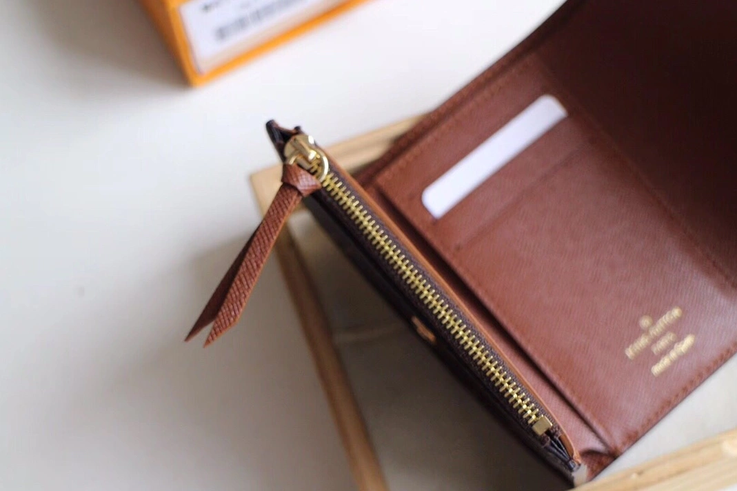 Vibrant 877 Louis Vuitton LV Card Case - Image 5