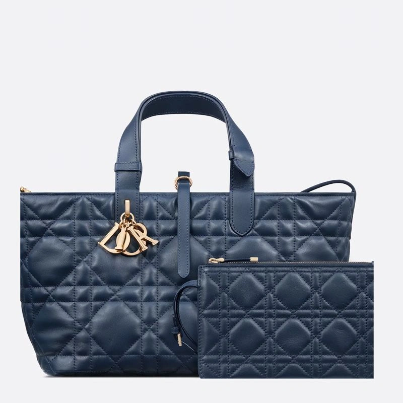 WellDesigned 116 Dior Toujours Bag In Macrocannage Calfskin Navy Blue - Image 3