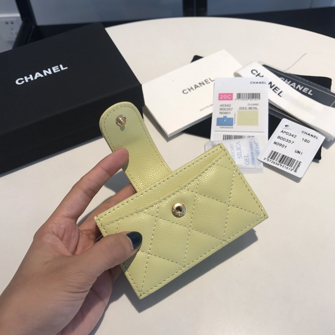 WellDesigned 2031 Chanel AAA Quality Card Case For Women - Image 5