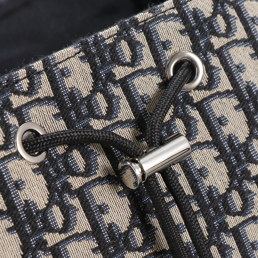 WellDesigned 3302 Christian Dior AAA Man Backpacks - Image 7