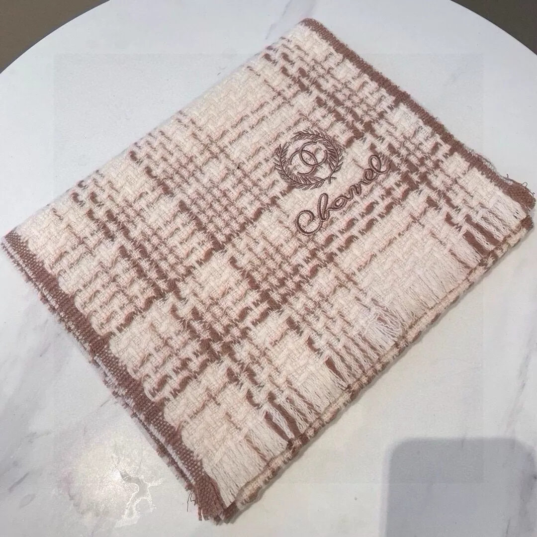 WellDesigned 4383 Chanel Scarves For Women - Image 5