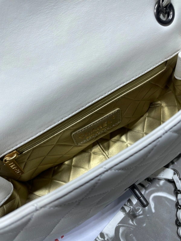 UrbanStyle CHANEL SMALL FLAP BAG 526 - Image 8