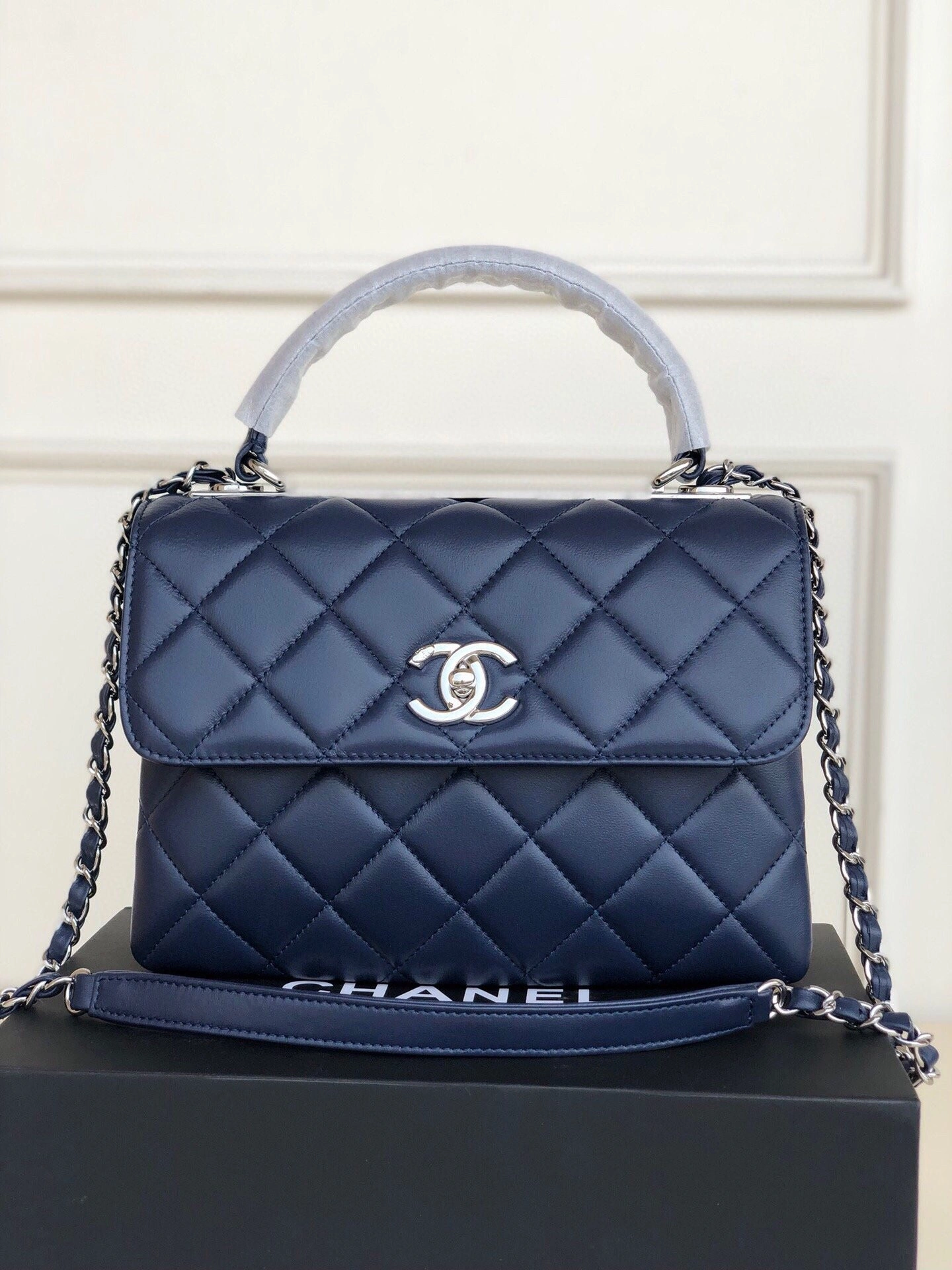 StreetReady CHANEL TRENDY BAG 1068 - Image 10
