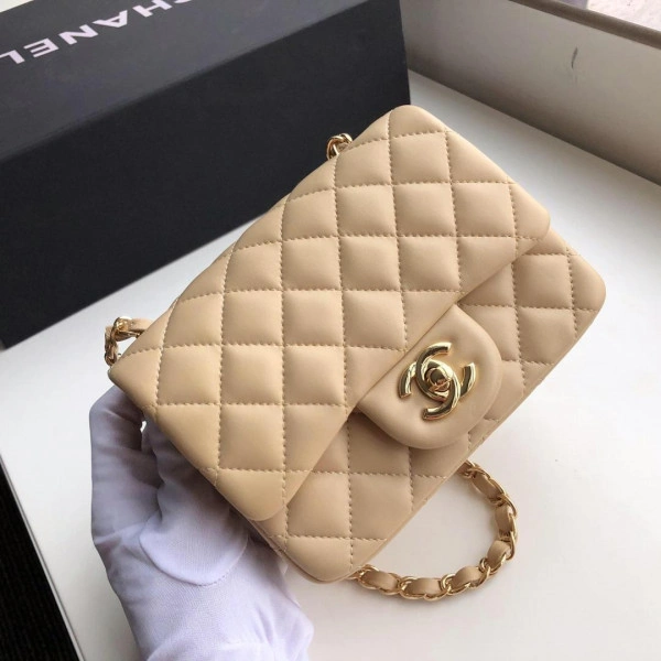 WellDesigned CHANEL FLAP BAG 17CM 808 - Image 9