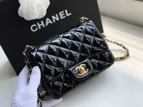 DailyWear CHANEL FLAP BAG 17CM 772 - Image 3