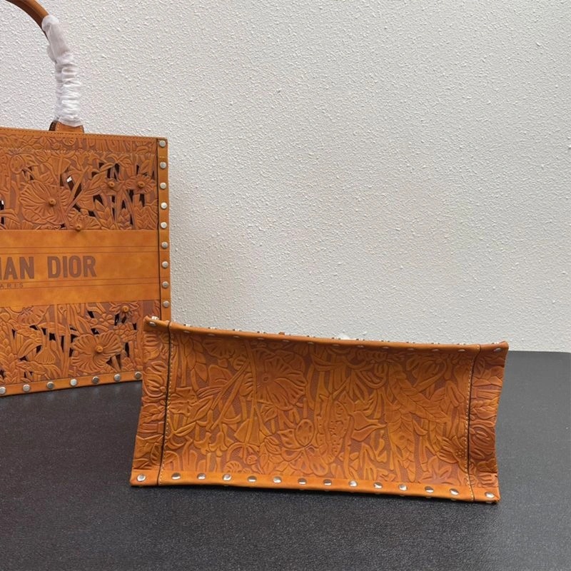 Dior Book Tote Rosette Calfskin Brown - Image 4