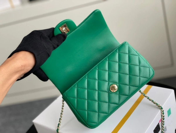 CHANEL MINI FLAP BAG WITH TOP HANDLE Affordable 992 - Image 8