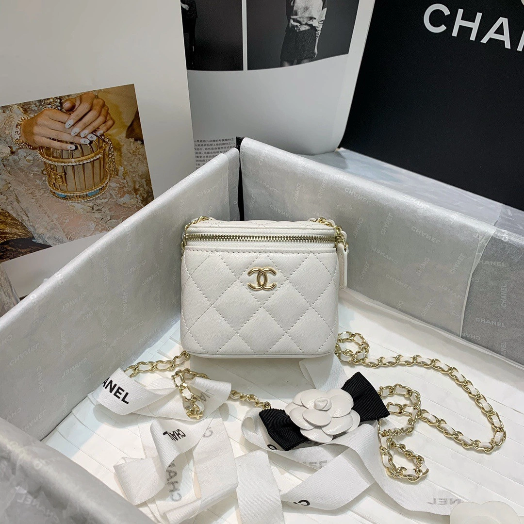 Fashionable CHANEL SMALL VANITY WITH CHAIN 1259 - Image 3