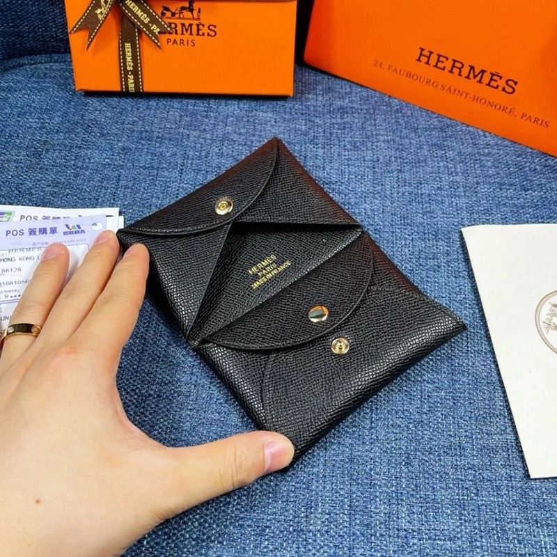 Hermes Calvi Card Holder Epsom Leather Gold Hardware In Black - Image 3