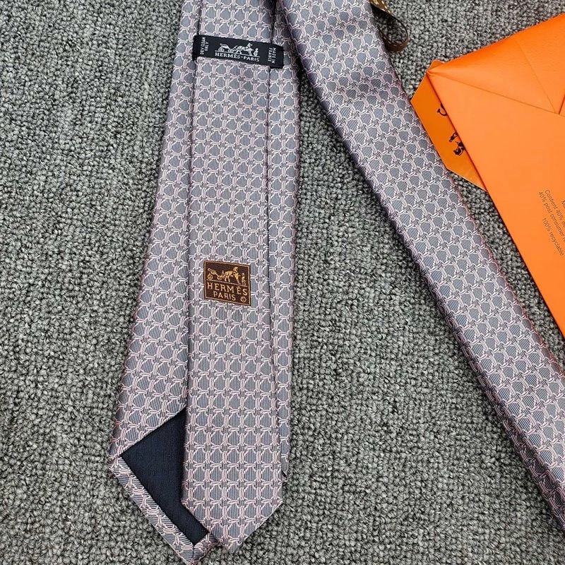 Hermes Le Pied A L'Etrier Tie In Pink - Image 3