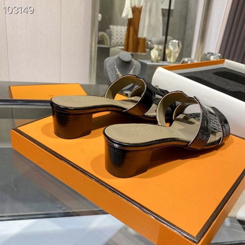 Hermes Oasis Slides Women Alligator Leather In Black - Image 3