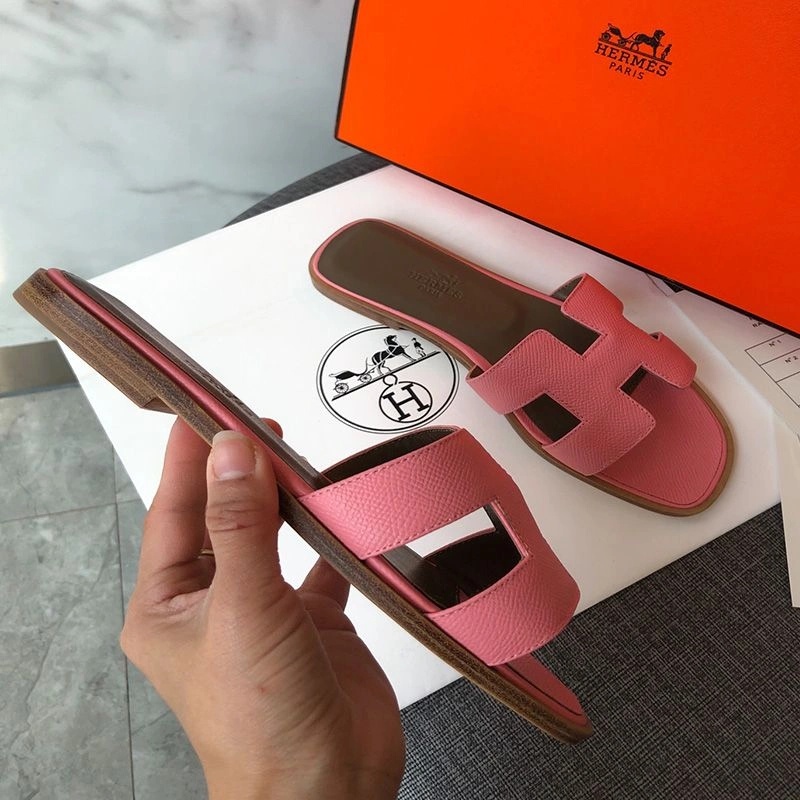Hermes Oran Slides Women Grain Calfskin In Pink - Image 3