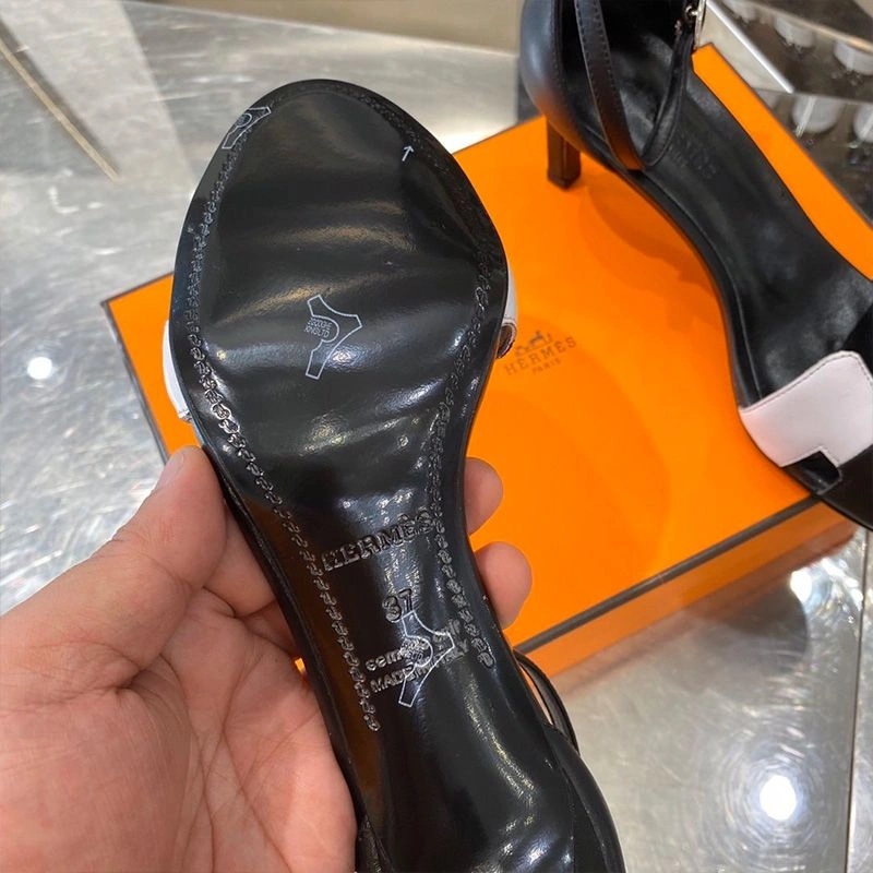 Hermes Premiere 70 Sandals Women Calfskin In Black White - Image 5