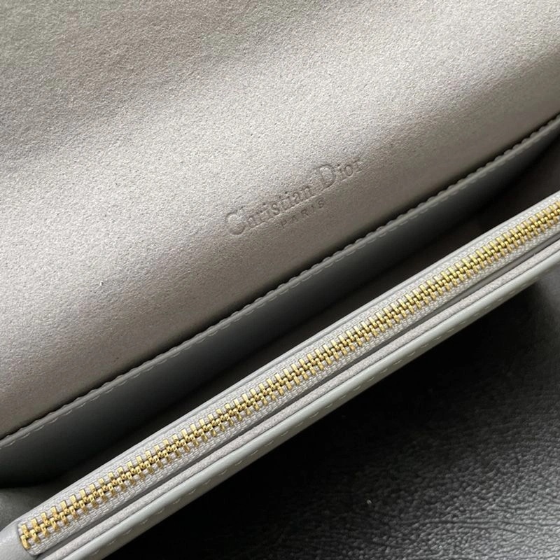 Lady Dior Pouch Ultramatte Cannage Lambskin with Diamond Motif Grey - Image 5