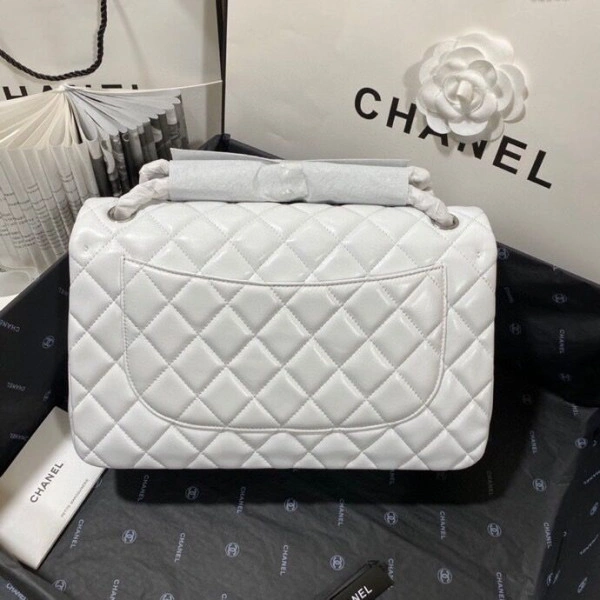 WellDesigned CHANEL FLAP BAG 30CM 391 - Image 5