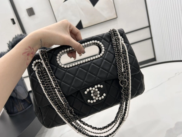 CHANEL LARGE FLAP BAG WITH TOP HANDLE UrbanStyle 959 - Image 4