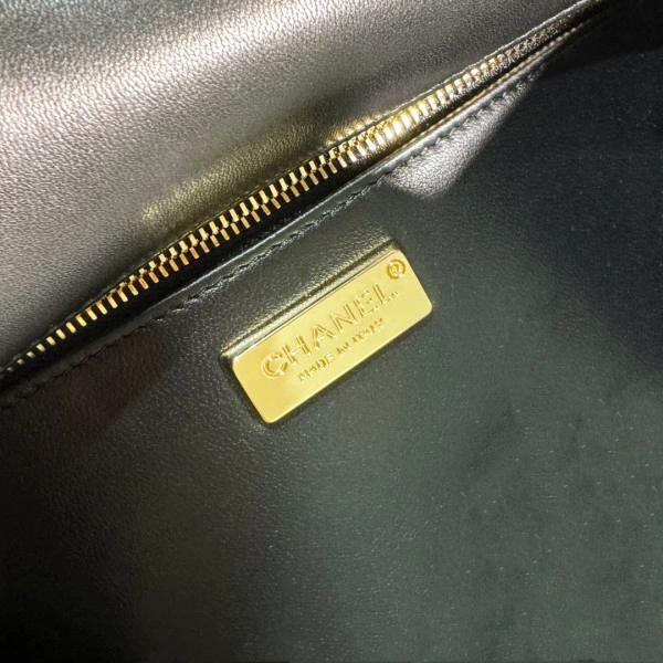 CHANEL FLAP BAG 20CM HighQuality 330 - Image 10