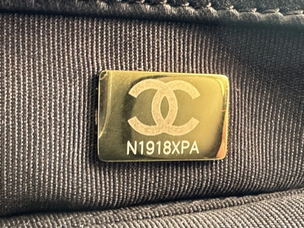 CHANEL FLAP BAG Comfortable 402 - Image 3